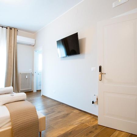 Arre Mida Hotel Бари Екстериор снимка